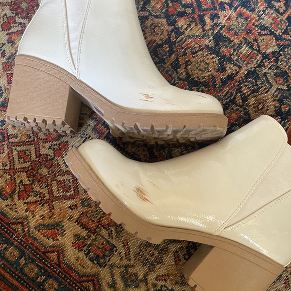 Bone Booties - Picture 6 of 7